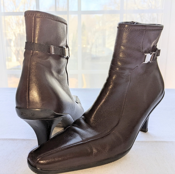 Prada brown leather ankle boot. 38.5 / 8.5. Great condition! Sooo soft. - Picture 10 of 15